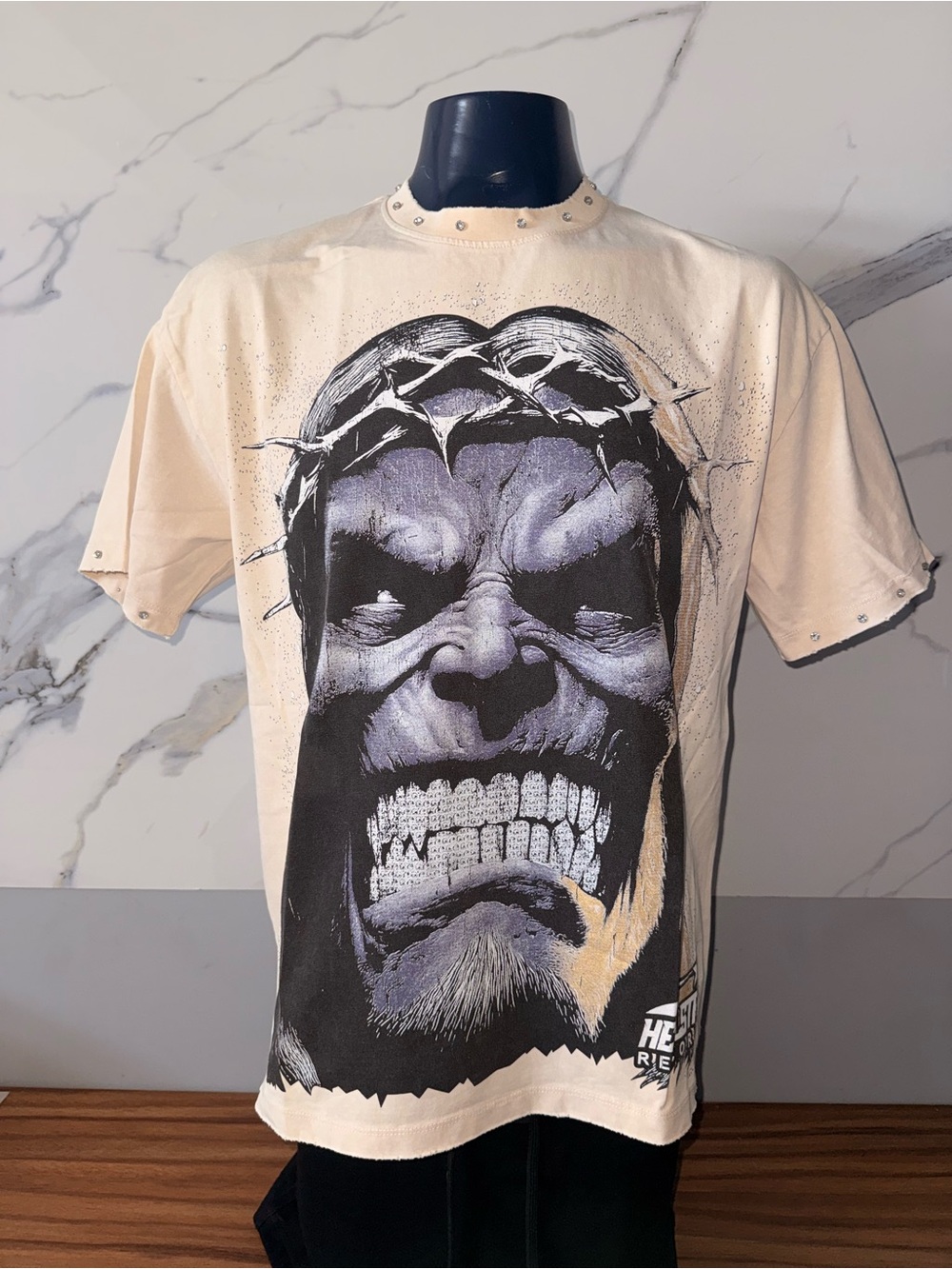 Hellstar Men's Graphic Tee in Beige with Dark Face Print
